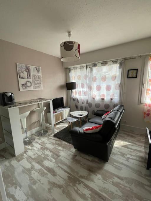 Brest Saint-Marc : Appart T1 Bis Bien Situe Wifi Exterior photo